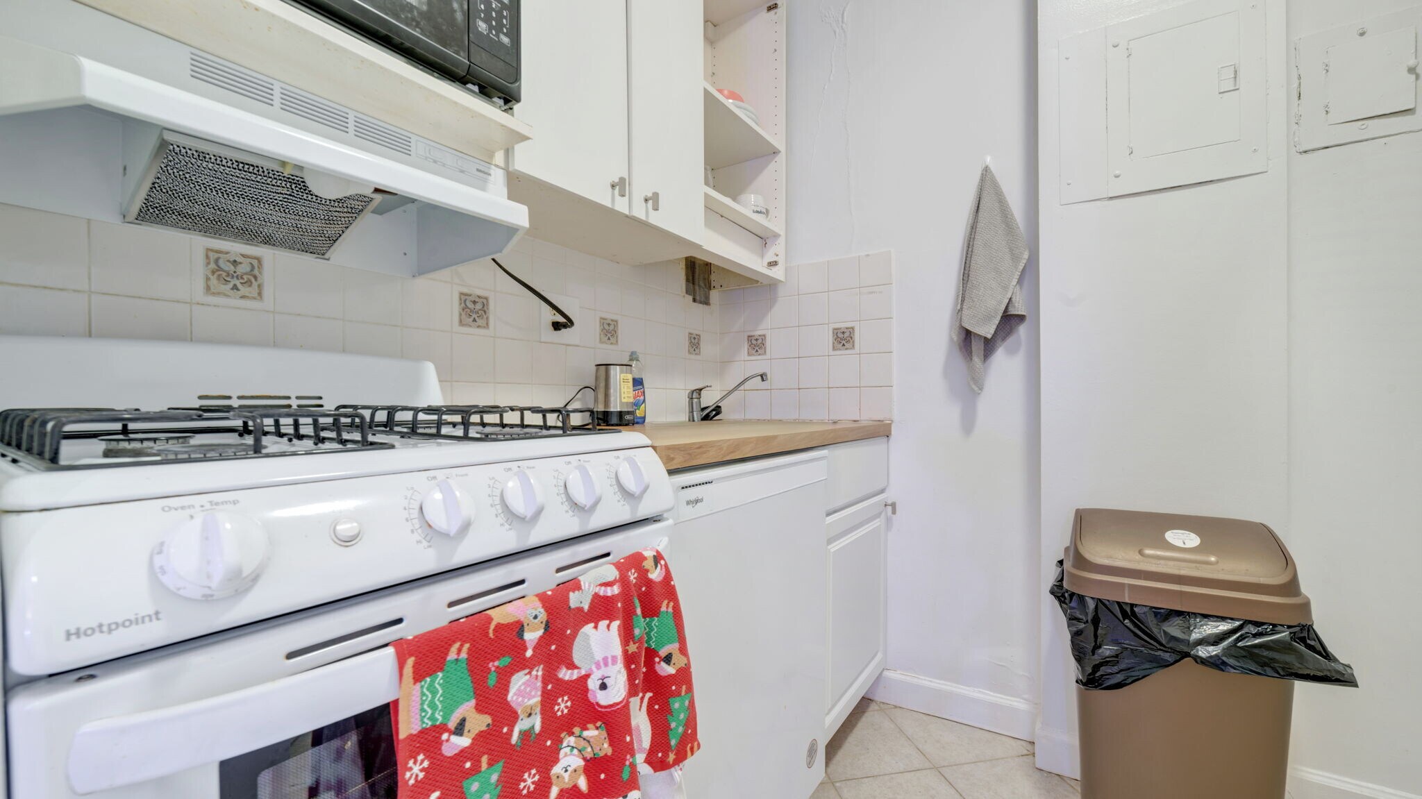 Building Photo - 1021 Arlington Blvd