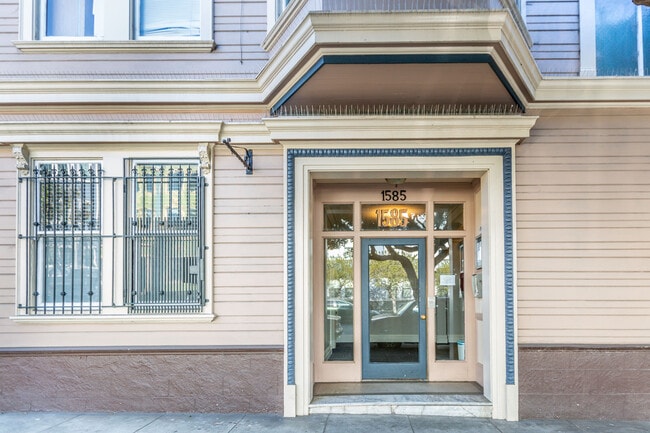 Building Photo - 1585 Waller