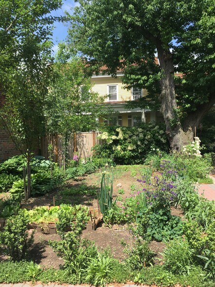 Building Photo - 77 Norfolk St