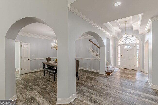 Building Photo - 203 Prestwick Way N
