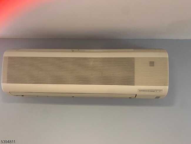 Building Photo - 138 Meriline Ave