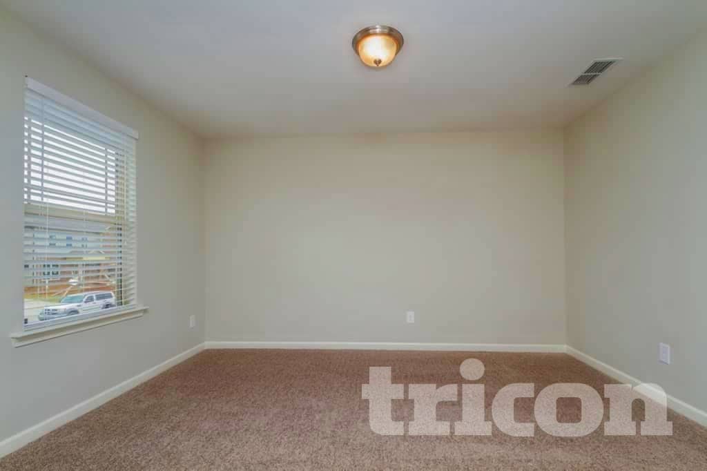 Building Photo - 3012 Wesley Rd