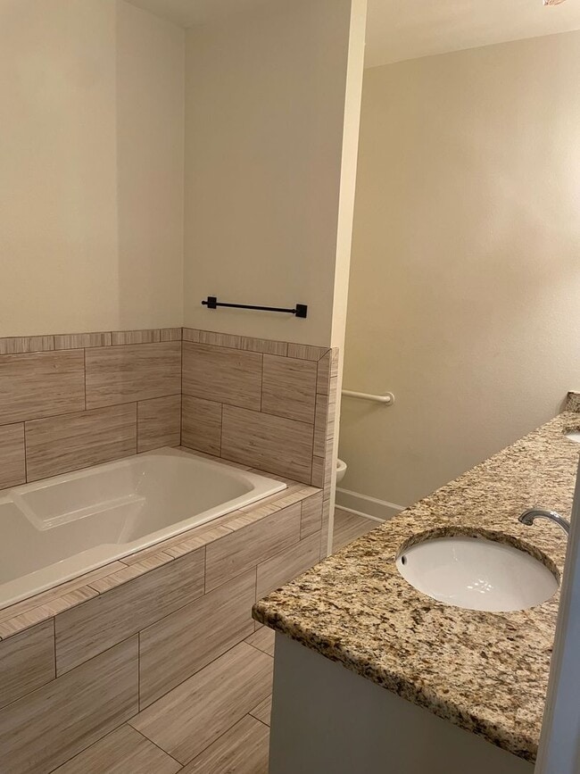 Building Photo - Beautiful 3/2 home for rent