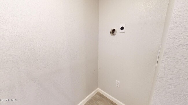 Building Photo - 508 Camino De La Rosa Rd