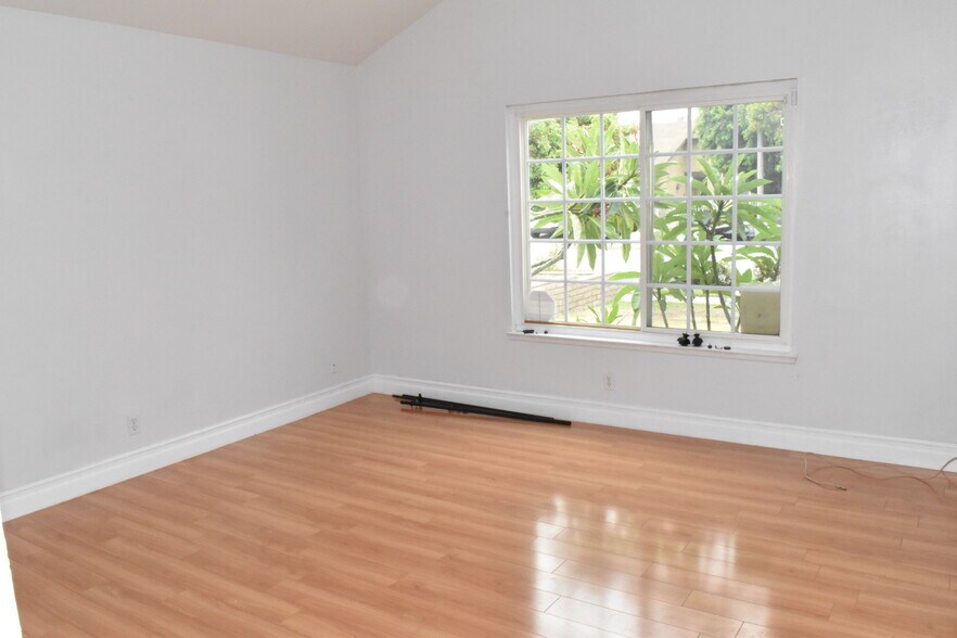 Building Photo - 13247 Semora Pl