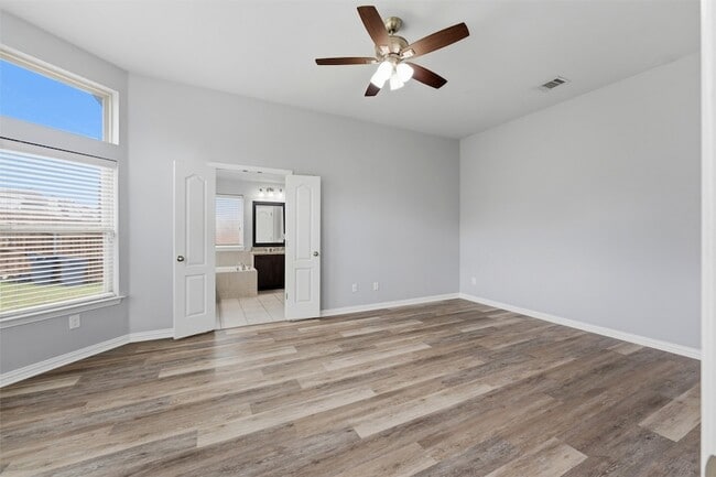 Building Photo - 453 Rockaway Dr