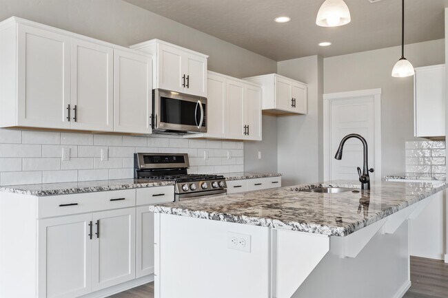 Building Photo - 8480 E Drover Loop