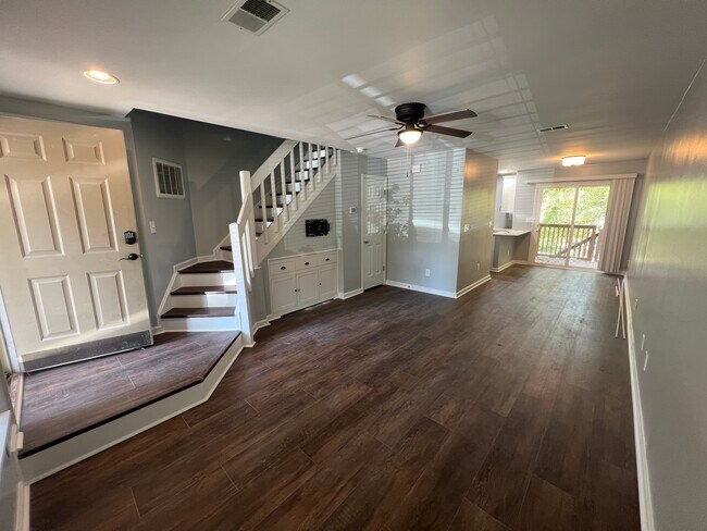 Building Photo - 4118 N Course Dr