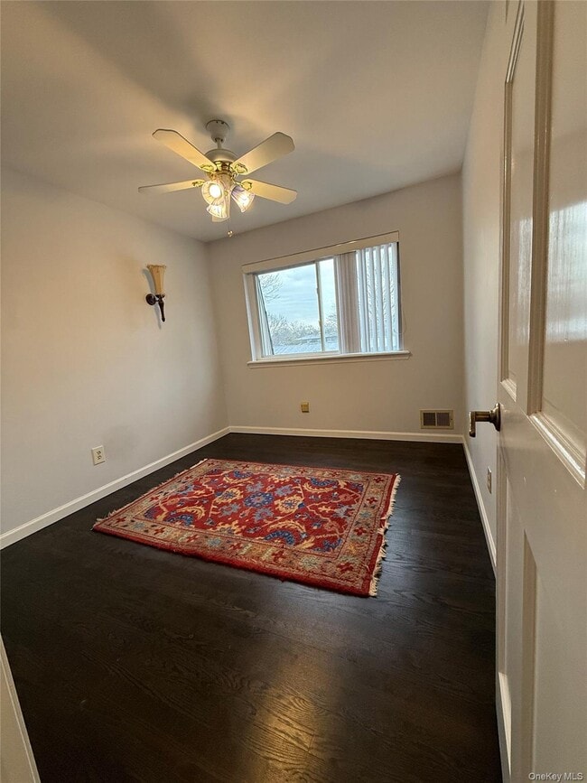 Building Photo - 253 Feller Dr