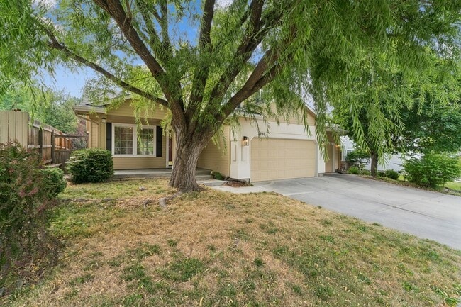 Building Photo - 5998 S Wallflower Pl