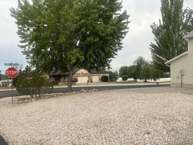 Building Photo - 7563 475 W