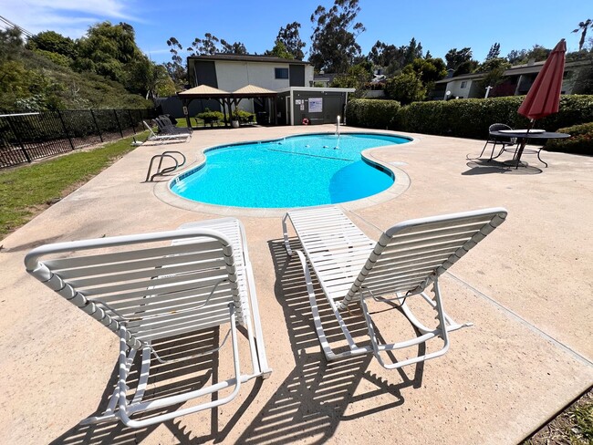 Building Photo - La Mesa Brierwood Condo Two Bedroom 2 Bath...