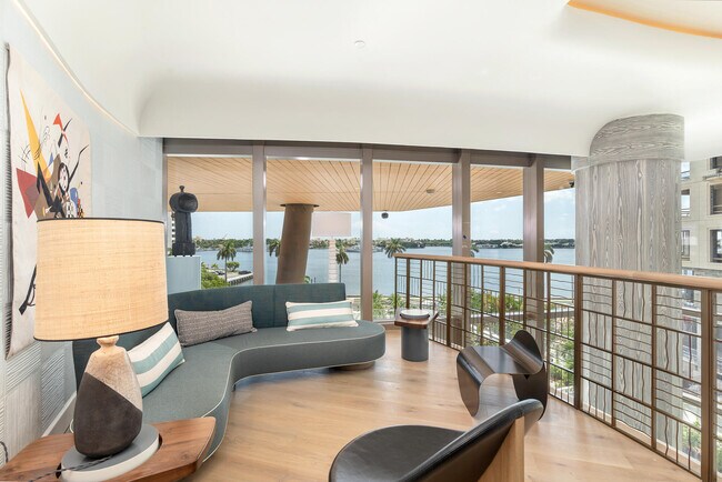 Building Photo - 1333 S Flagler Dr