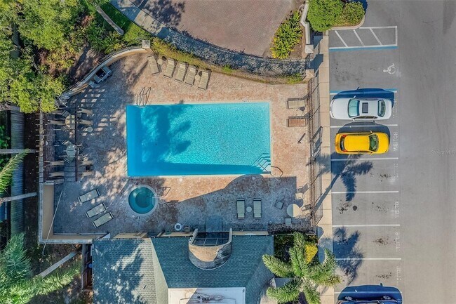 Building Photo - 10195 Sailwinds Blvd N