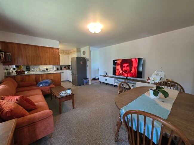 Building Photo - 104 Lee Dr