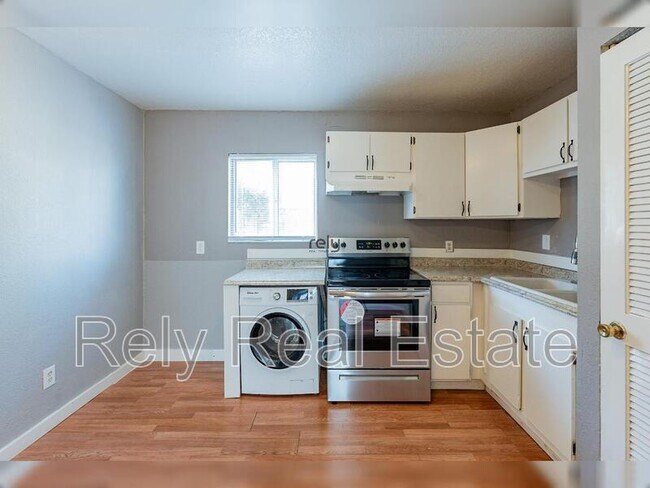 Building Photo - 12740 W Amy Dr