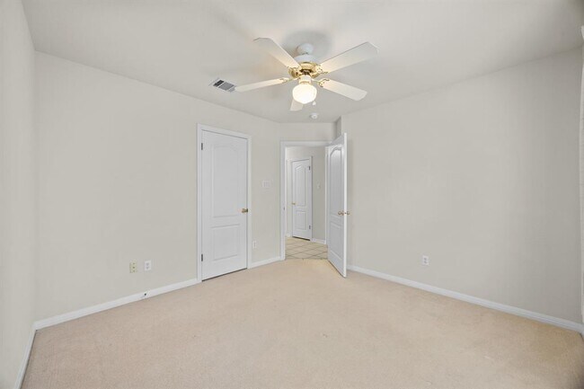 Building Photo - 10133 Cassandra Dr