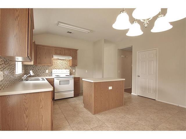 Building Photo - 276 Salmon Lake Dr