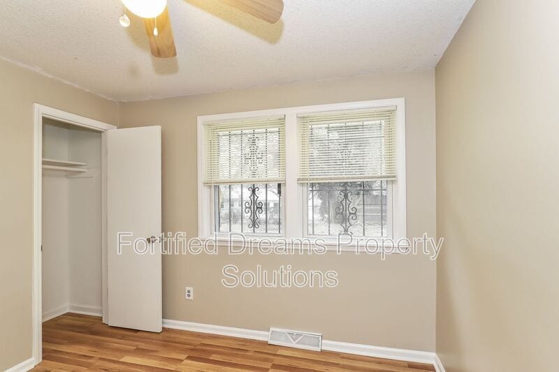 Building Photo - 2204 Celeste Ct