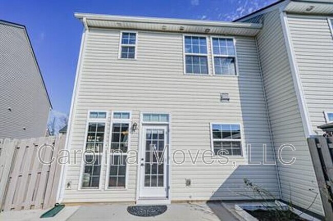 Building Photo - 414 Christiane Way