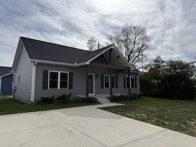 Building Photo - 1009 W Main St