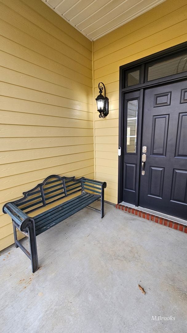 Building Photo - Country living but conveniently located in Kingsgate S/D in North Lowndes County near Moody AFB.