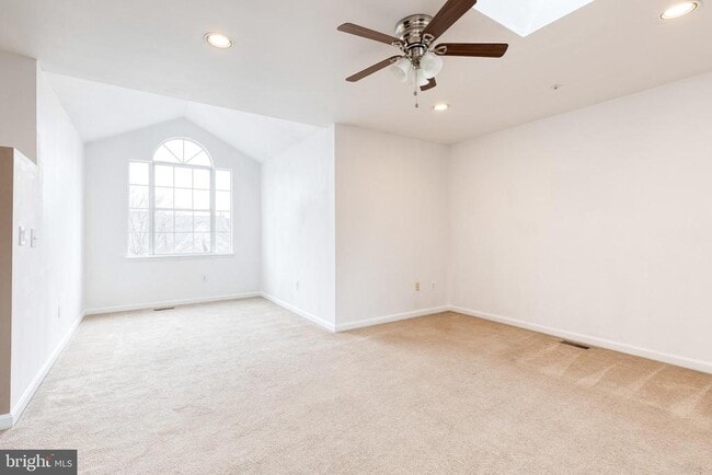 Building Photo - 10820 Sherwood Hill Rd