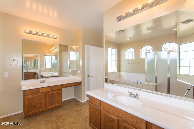 Building Photo - 44023 W Bailey Dr
