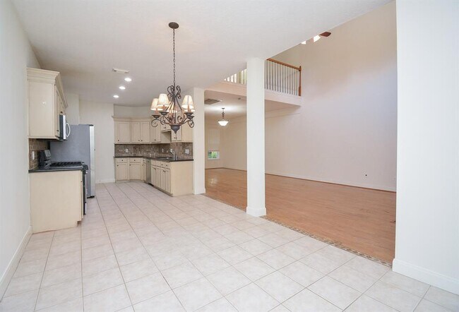 Building Photo - 16407 N Eldridge Pkwy