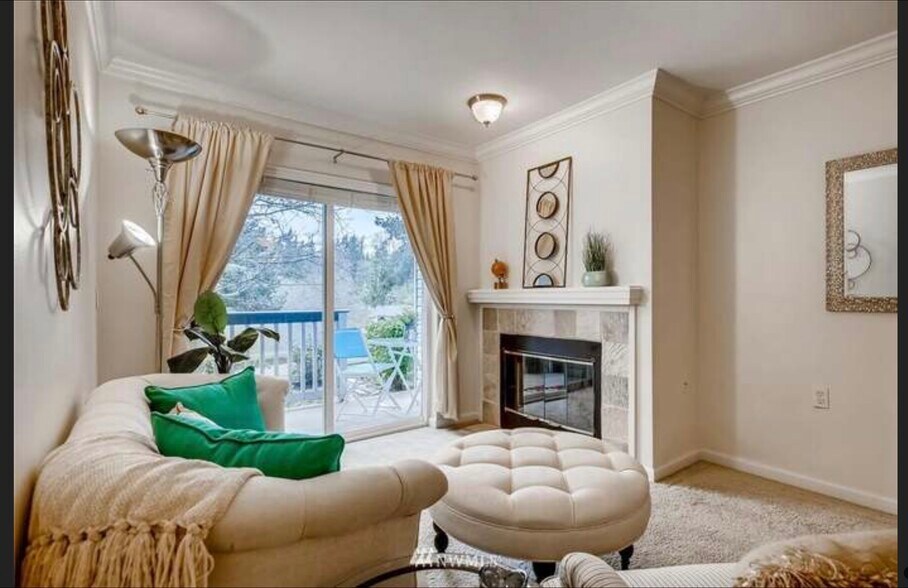 Building Photo - 33020 10th Ave SW