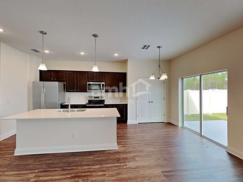Building Photo - 6030 Little Blf Cir