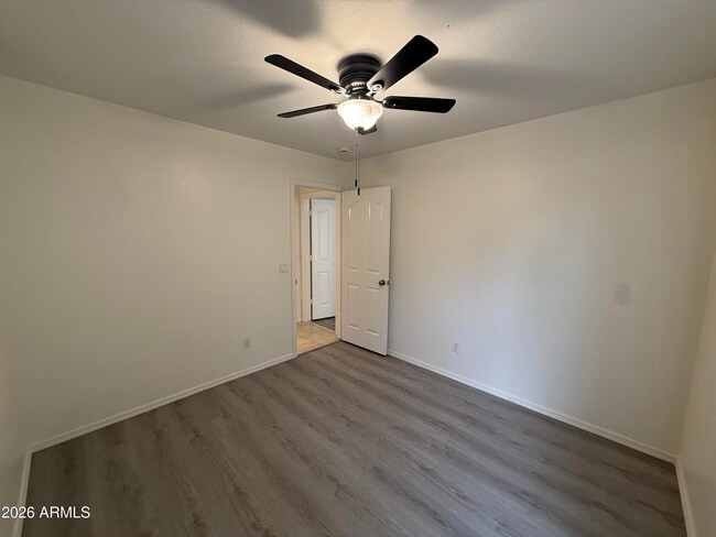 Building Photo - 1191 W Lark Dr