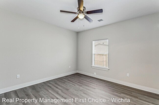 Building Photo - 3 br, 2 bath House - 3619 W 45th ST S