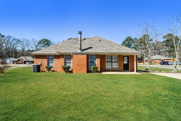 Building Photo - 1024 Countryside Ln