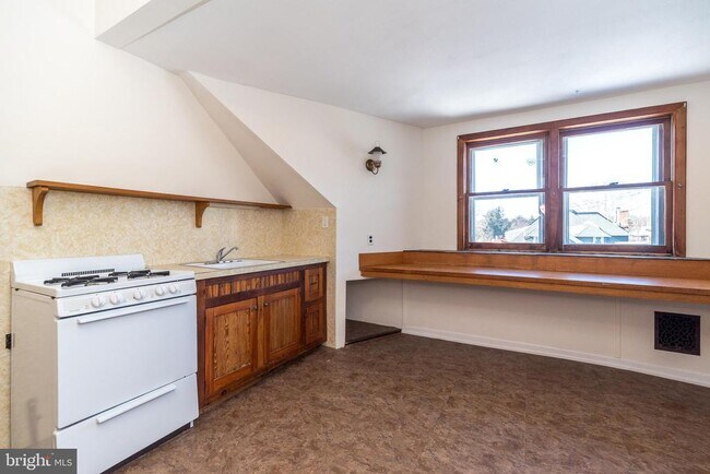 Building Photo - 7738 Ardleigh St