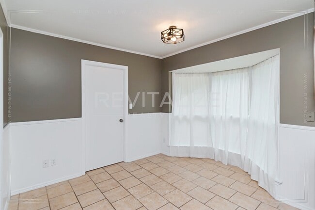 Building Photo - 1724 Rustic Wood Ct