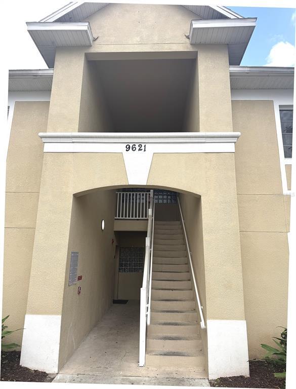 Building Photo - 9621 Lakedale Way