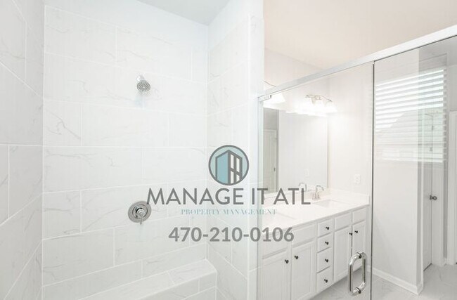 Building Photo - Elegant 4 Bedroom Townhome in Prime Location near HWY 285 in Doraville