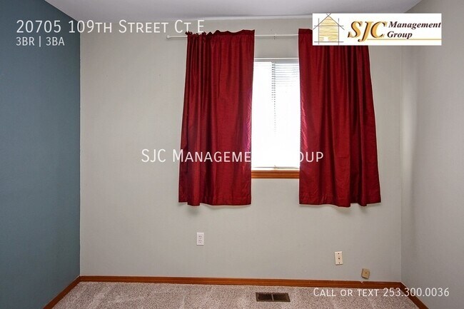 Building Photo - Beautiful 3 bedroom, 2.5 bath, 1800 sq ft ...