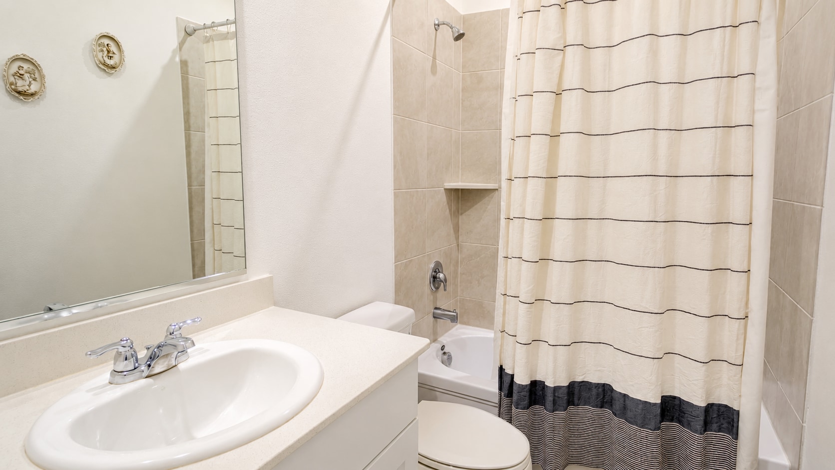 Building Photo - 5119 Penrose Dr