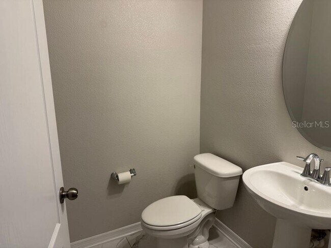 Building Photo - 12736 Brodlove Ln