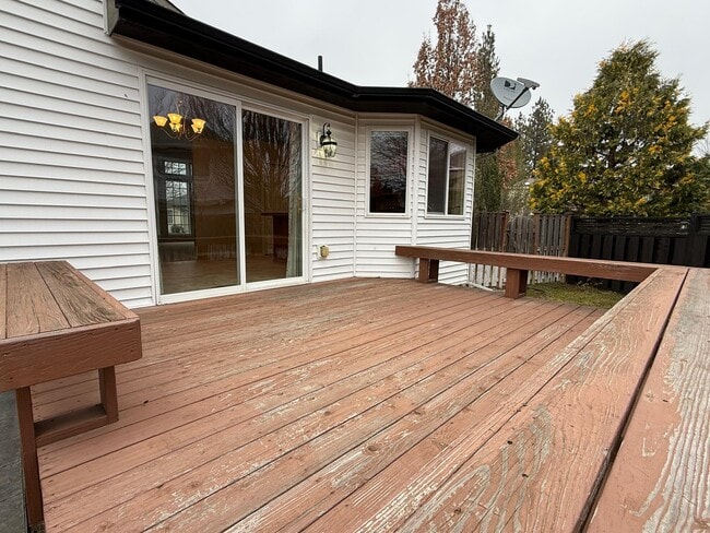 Building Photo - 6211 S Terre Vista St