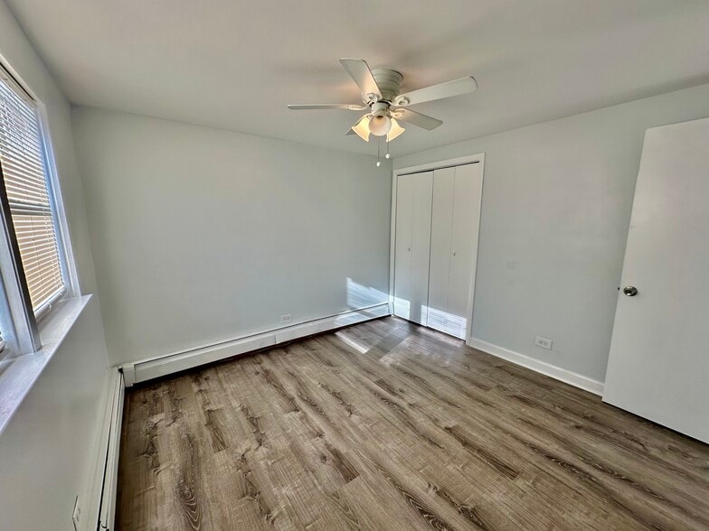 Building Photo - 37 W Conti Pky