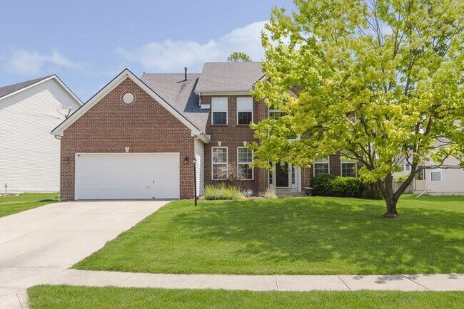 Building Photo - Stunning 4-Bed, 3.5-Bath Home in Sought-Af...
