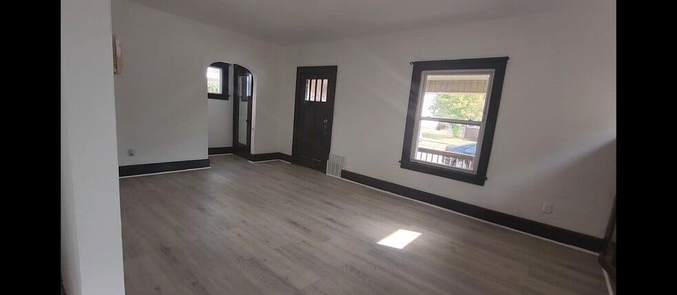 Building Photo - 1417 Norwood Pl NW