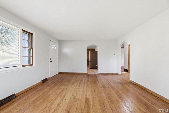 Building Photo - 7310 Oswego Rd