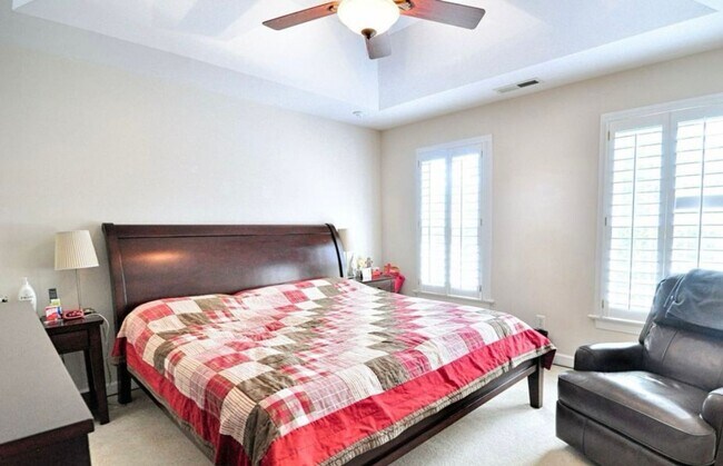 Building Photo - Southern Village Townhome available in Jun...