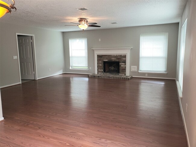 Building Photo - 8714 Warrenford Dr