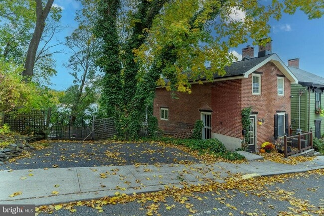 Building Photo - 59 S Franklin St