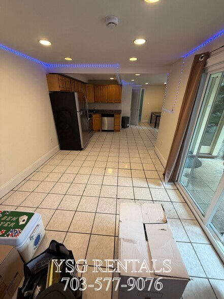 Building Photo - 8 Alleghany St